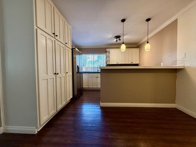 Photo - Spacious & Stylish Mission Plymor Townhome! 2 Assigned Parking! AC!