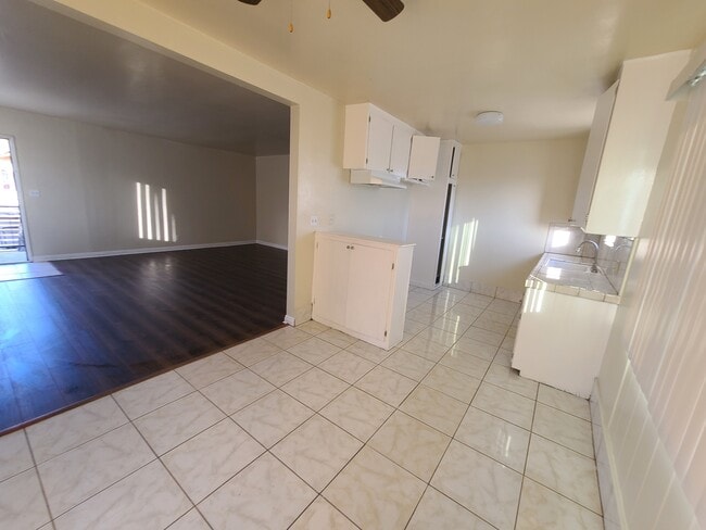 Kitchen & Living room - 11700 Glenoaks Blvd Apartment Unit 3