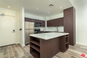Photo - 630 W 6th St Unit 207