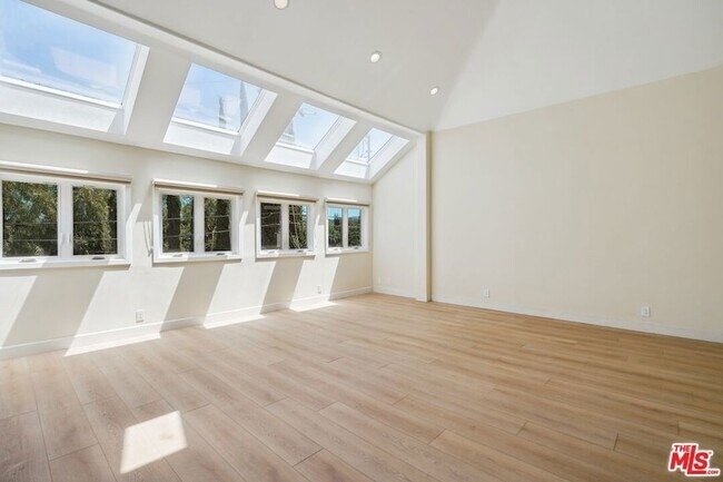 Photo - 5131 Campo Rd