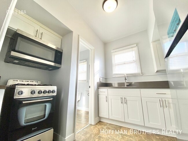 Photo - 1133 Westmoreland Ave Unit 2