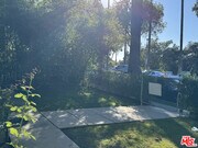 Photo - 446 S St Louis St