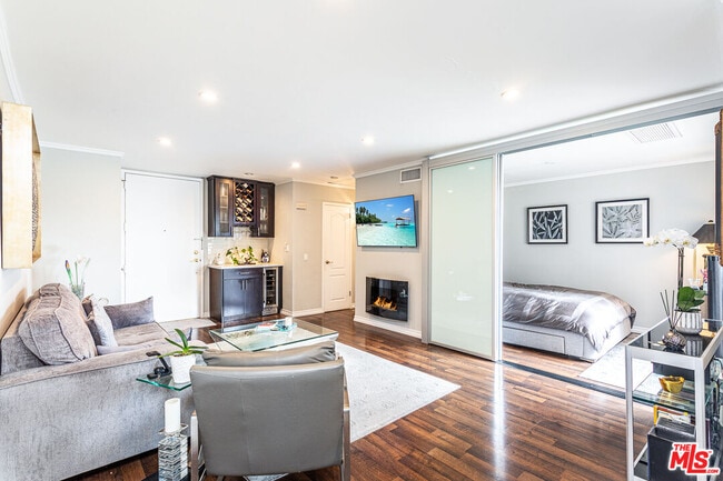Photo - 100 S Doheny Dr Unit 516