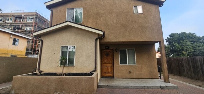 Photo - 75(611) Unit 75TH(611F)