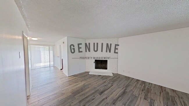 Photo - 1107 W Memory Ln