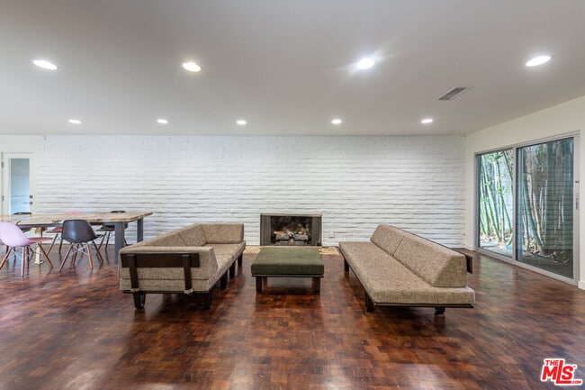 Photo - 12931 Valleyheart Dr