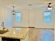 Photo - Newly Built 3 Bed Condo for Rent in Winche... Unit 16106