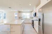 Photo - Brand New Built 3 Bed 2.5 Bath Flex Townhouse in Ontario!