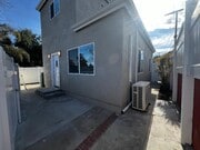 Photo - 7435 Encino Ave