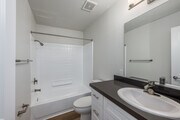 1BR, 1BA - 695SF - Primary Bathroom - Citrus Gardens