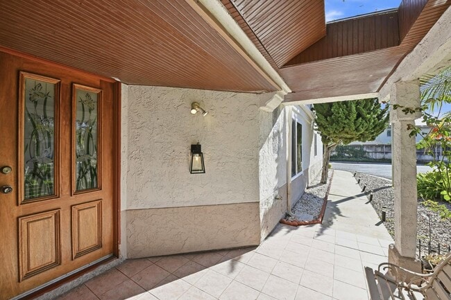 Photo - 1767 Capistrano Glen