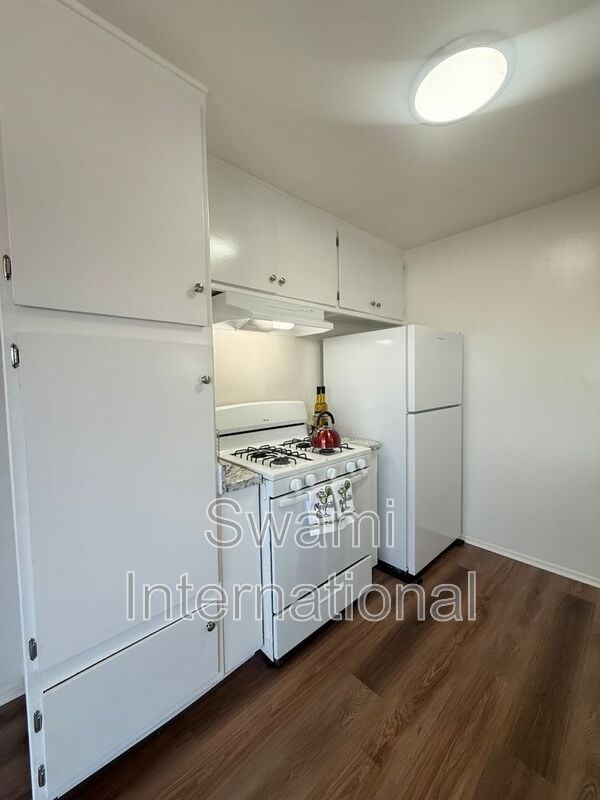 Photo - 2300 W El Segundo Blvd Unit #19