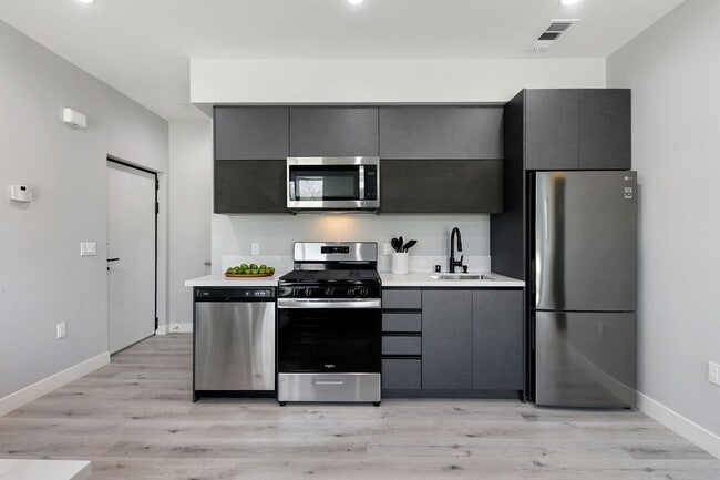 Photo - 13637 N Fellows Ave