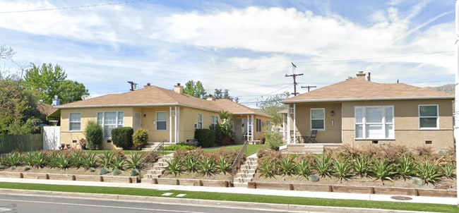 Building Photo - 1205 W Victory Blvd Unit 1209