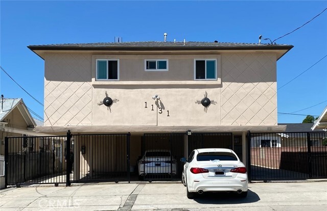 Photo - 1131 N Kenmore Ave Apartment Unit 4