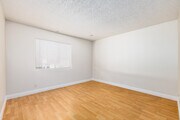 2BR, 2BA - 950SF - Primary Bedroom - 10225 Hillhaven Ave