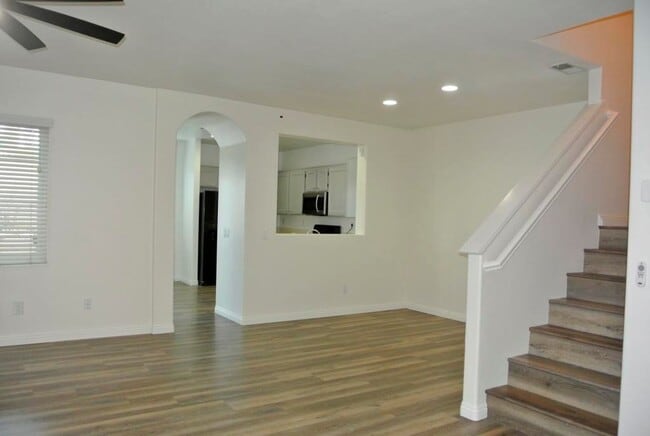 Photo - 4Bed/2.5Bath Home in the Brisbane complex~ Brisbane