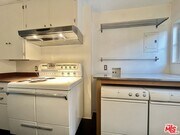 Photo - 5205 Village Green