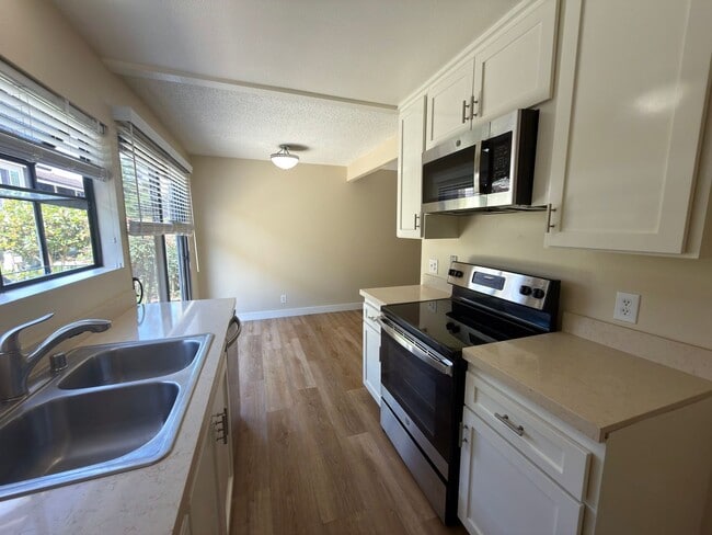 Photo - IRVINE 1 BED, 1 BATH CONDO- $2,575 ("THE SPRINGS" COMMUNITY)