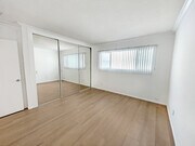 Photo - 960 Larrabee St Condo Unit 115