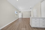 Photo - 11842 Arminta St