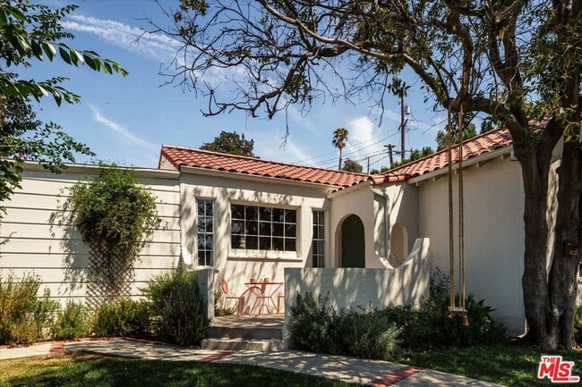 Photo - 1410 Stanford Dr