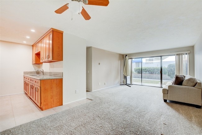 Photo - 8338 Regents Rd Unit 1Q