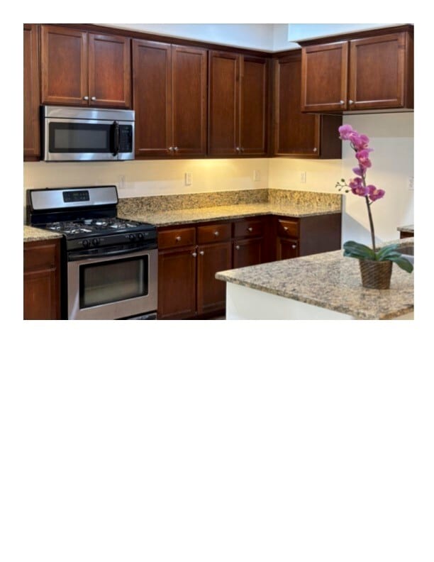 Photo - 440 Amargosa Way