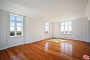 Photo - 1314 Hayworth Ave Unit 403