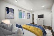 2BD x 1 BA (UNIT 6 taken) - 1333 W. 36th Pl. Apartments