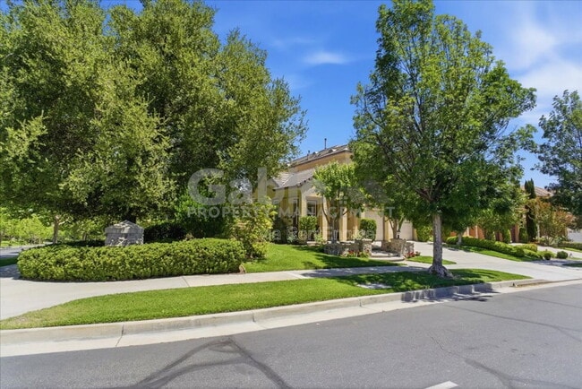 Photo - 26882 Greenleaf Ct