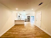 Photo - 15950 Cohasset St