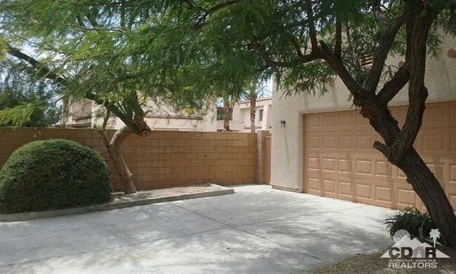 Photo - 28160 Landau Blvd