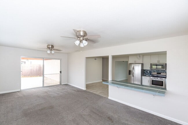 Photo - 3 Bedroom Home in Mira Mesa