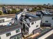 Photo - 19031 Main St