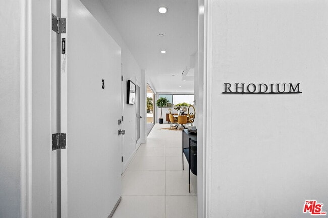 Photo - 621 Kings Rd Unit 3