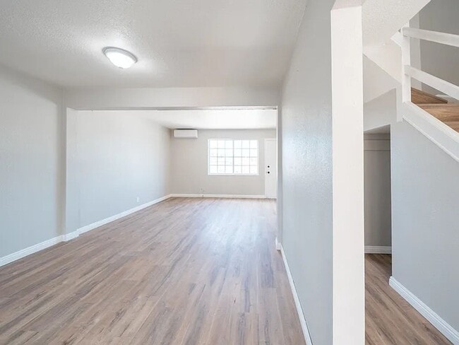 Photo - 2108-2108 Drescher St Unit 2104 Drescher Street