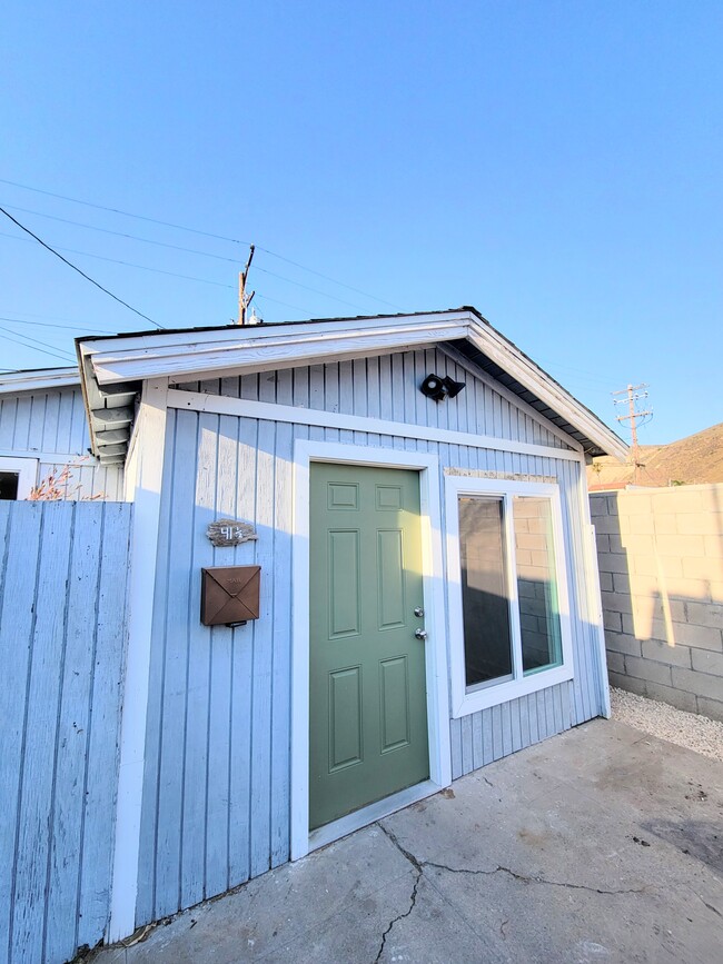 Photo - 41 W Vince St