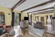 Photo - 2856 Glendower Ave