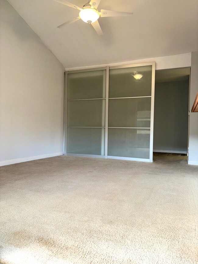 Photo - 260 Streamwood Condo