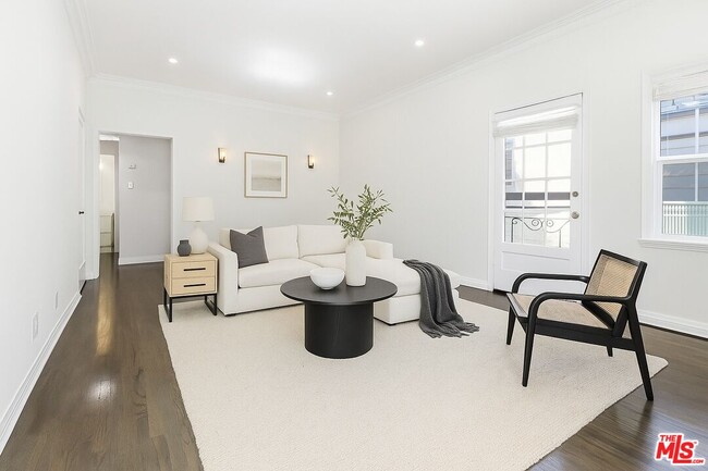 Building Photo - 111 N Harper Ave Unit 1/2