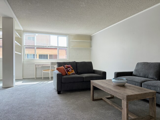 Photo - 540 Kelton Ave Unit 204