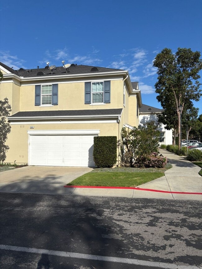 Photo - Spacious Townhome in Ventura!