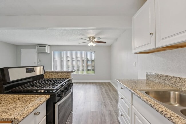 Photo - Glen Forest Apartments