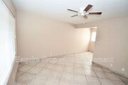 Photo - 154 E C St Unit #D