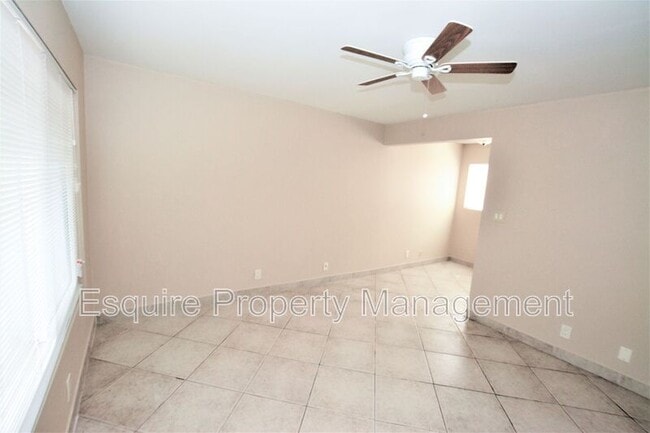 Photo - 154 E C St Unit #D