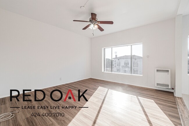 Building Photo - 932 Irolo St Unit 201