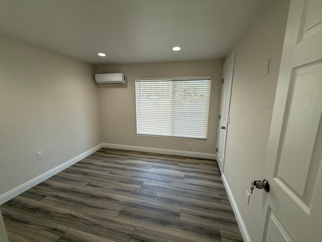 Photo - 712 S Myrtle Ave