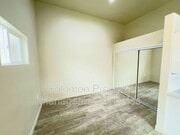 Photo - 513 N Ditmar St House