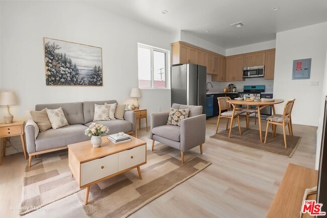 Building Photo - 1265 Browning Blvd Unit 1/2